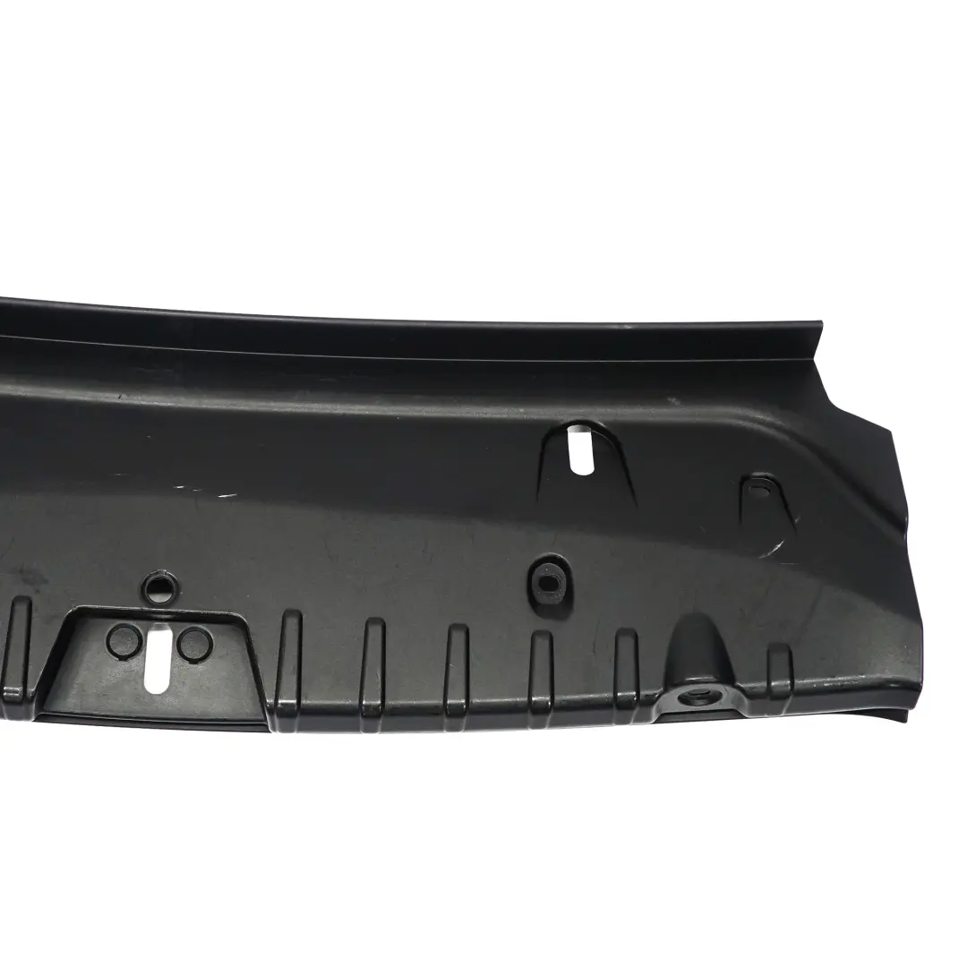 Panneau d'habillage du seuil de chargement du coffre Noir pour BMW F12 F13 à propos du numéro de pièce 7231986 BMW F12 F13 Panneau d'habillage du seuil de chargement du coffre Noir - SKU 7231986 - Numéro de pièce 7231986