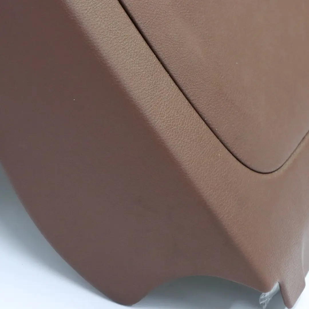 Osłona Fotela Przedniego Schowek Panel Brązowy do BMW F07 F10 F11 o numerze 7232090 BMW F07 F10 F11 Osłona Fotela Przedniego Schowek Panel Brązowy - SKU 7232090 - Numer Części 7232090