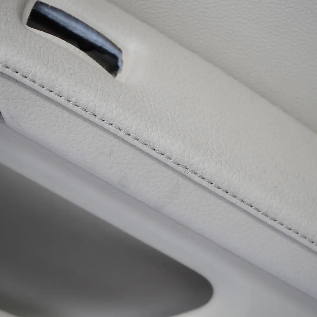  Tarjeta de Puerta BMW E60 E61 LCI Trasera Derecha Panel Crema Beige Cuero - SKU 7233330 - Número de pieza 7233330