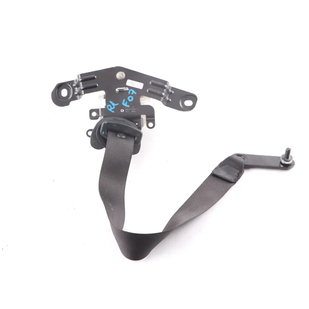 Belt Rear Left N/S Upper Belt Black to BMW F07 GT Seat with Part number 7233525 BMW F07 GT Seat Belt Rear Left N/S Upper Belt Black - SKU 7233525 - Part number 7233525