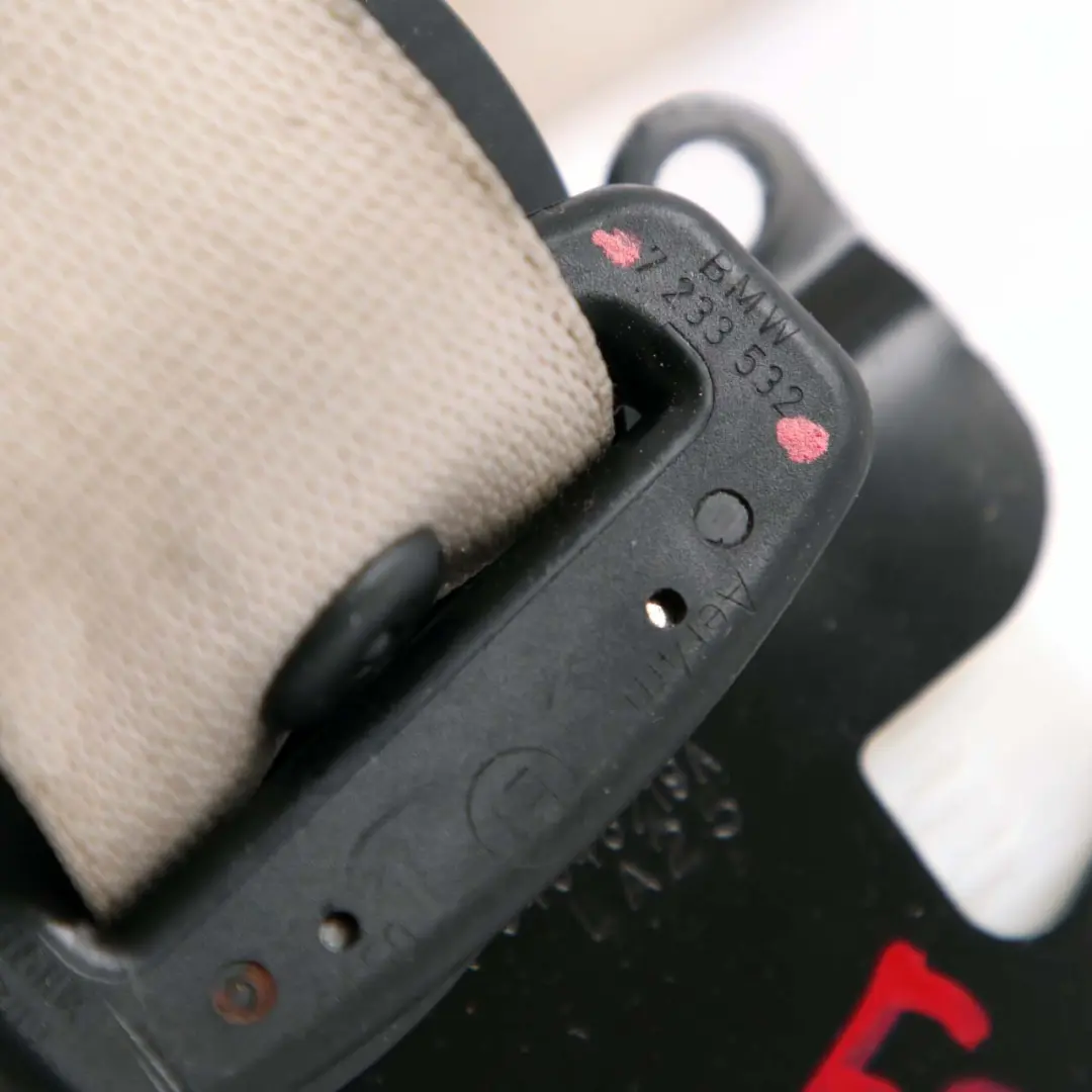 Ceinture de sécurité arrière droite Elfenbeinweiss pour BMW F07 à propos du numéro de pièce 7233532 BMW F07 Ceinture de sécurité arrière droite Elfenbeinweiss - SKU 7233532 - Numéro de pièce 7233532