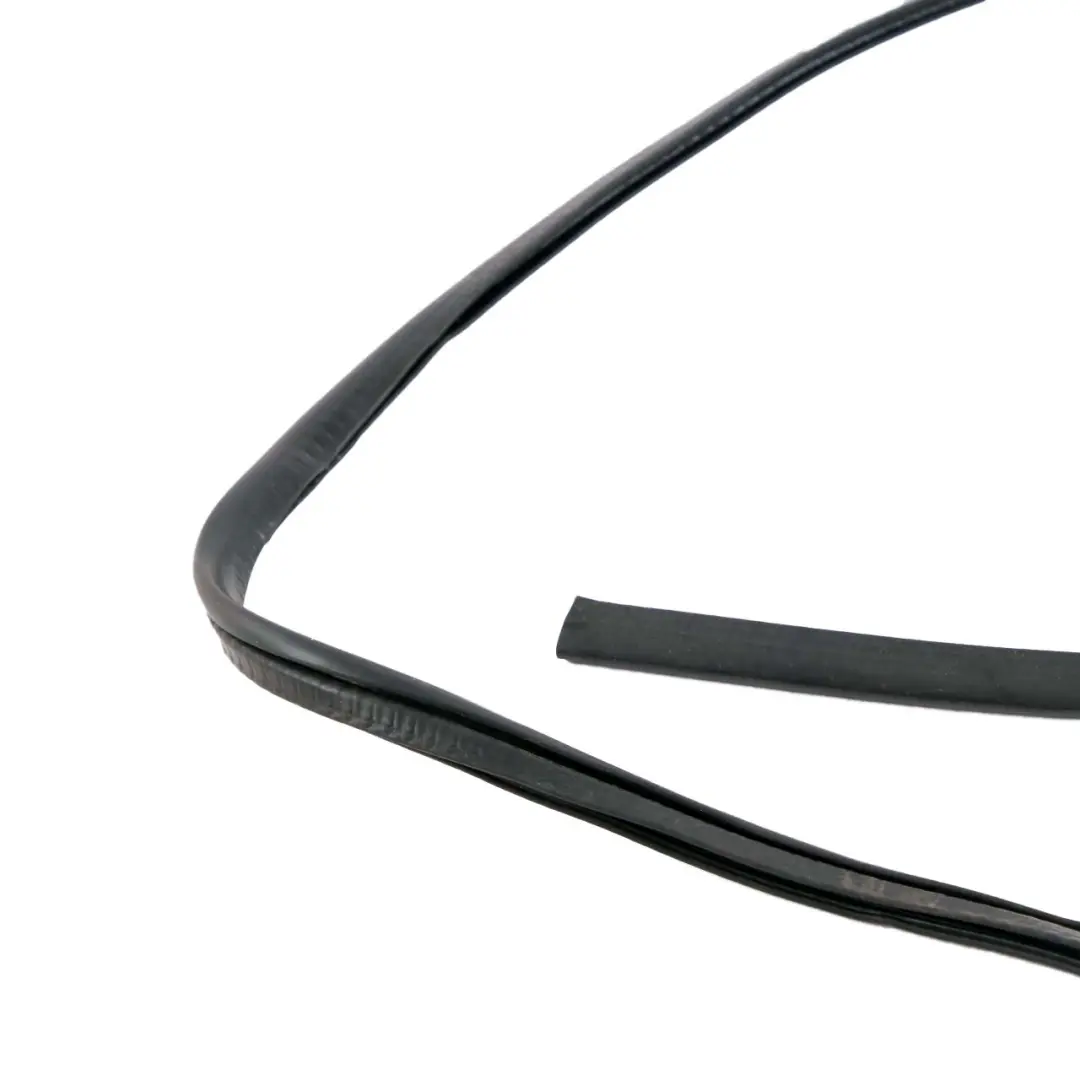 Joint d'etancheite arriere superieur en caoutchouc pour BMW F07 Gran Turismo à propos du numéro de pièce 7233913 BMW F07 Gran Turismo Joint d'etancheite arriere superieur en caoutchouc - SKU 7233913 - Numéro de pièce 7233913