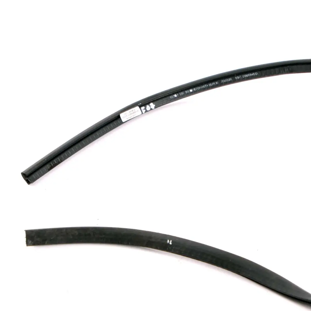 Guarnizione coperchio baule BMW F07 posteriore superiore gomma per con numero di parte 7233913 Guarnizione coperchio baule BMW F07 posteriore superiore gomma - SKU 7233913 - Numero di parte 7233913