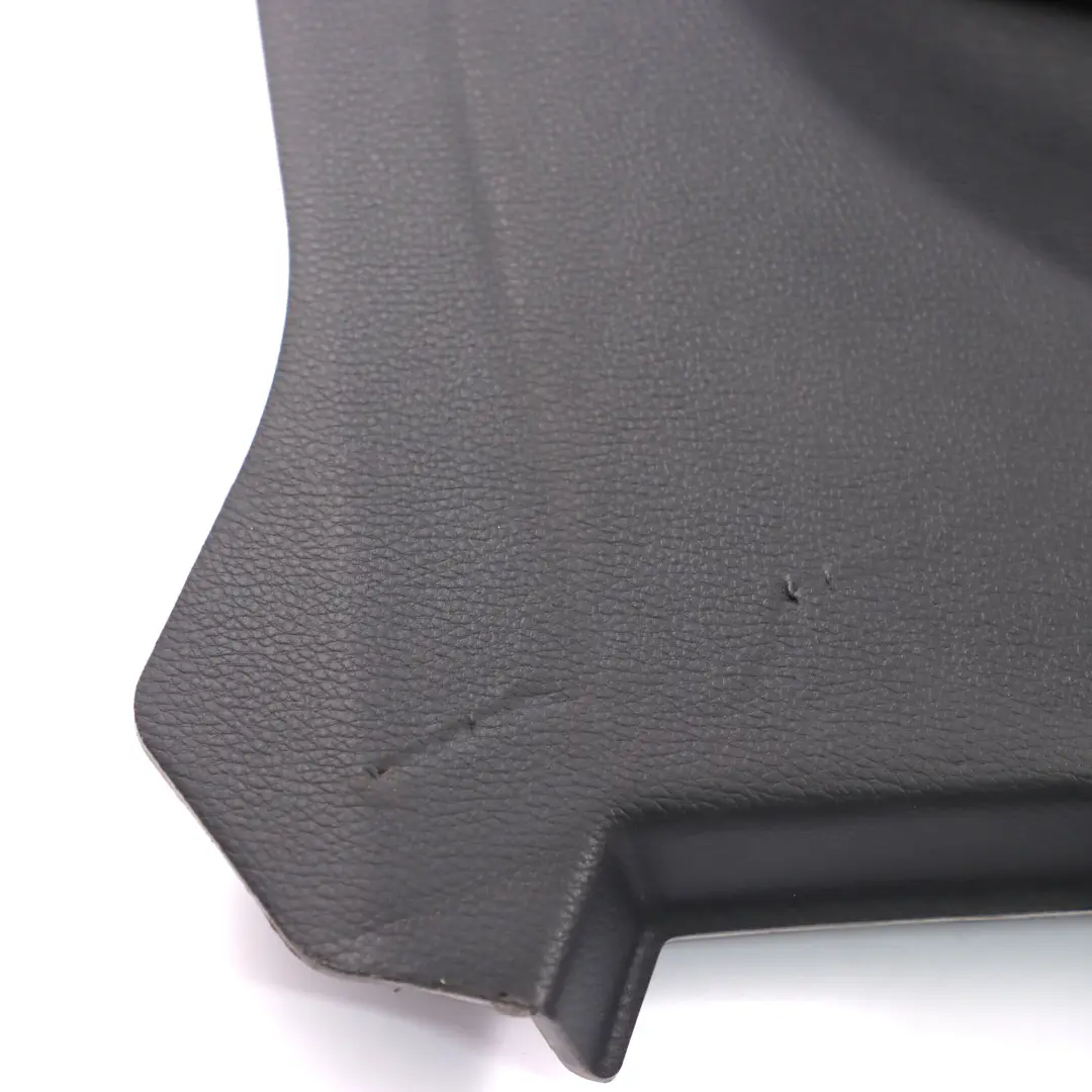 Panneau de garniture latérale arrière gauche Cuir noir Boston pour BMW E88 à propos du numéro de pièce 7234277 BMW E88 Panneau de garniture latérale arrière gauche Cuir noir Boston - SKU 7234277 - Numéro de pièce 7234277