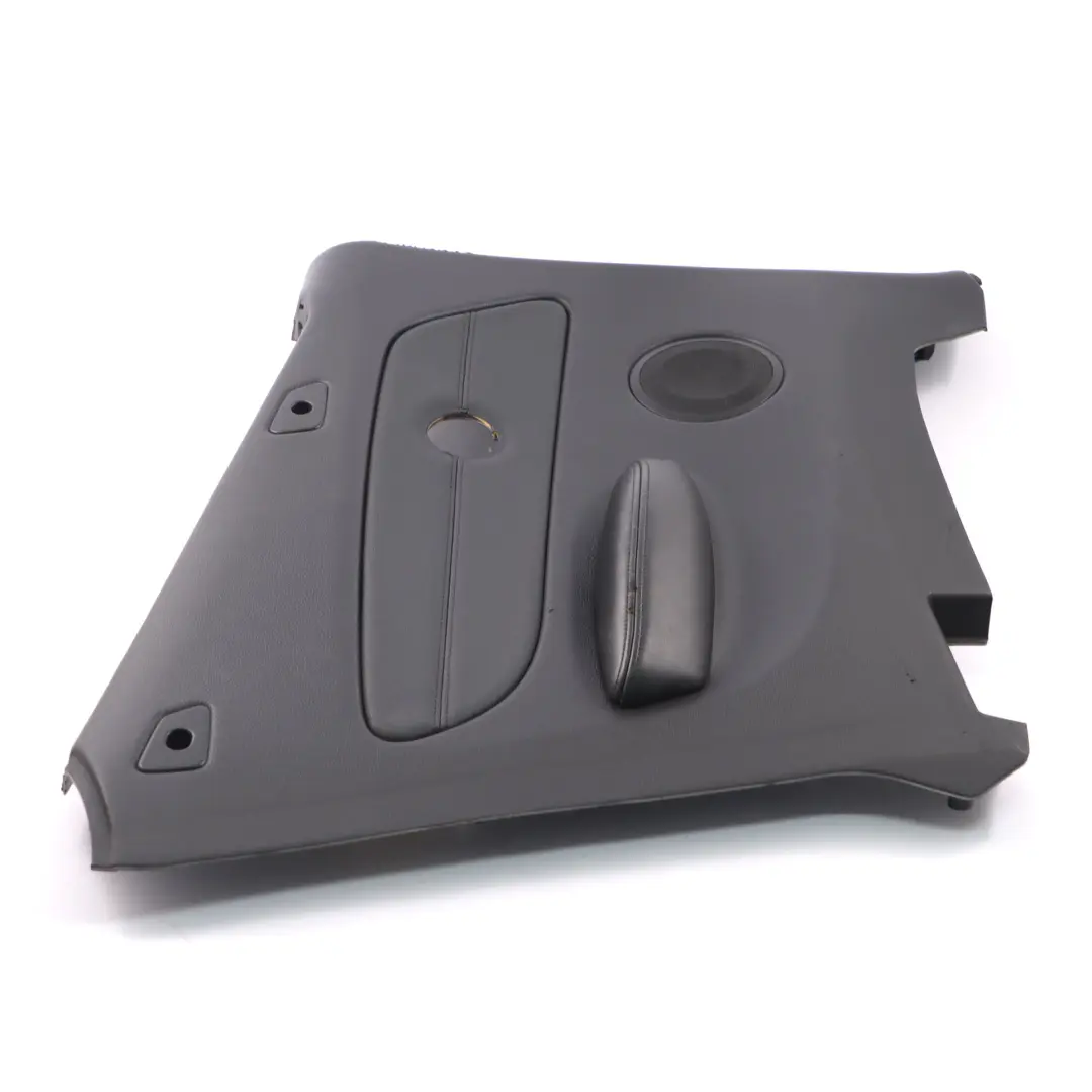 Pannello laterale posteriore sinistro Cabrio pelle nera per BMW E88 con numero di parte 7234277 BMW E88 Pannello laterale posteriore sinistro Cabrio pelle nera - SKU 7234277 - Numero di parte 7234277