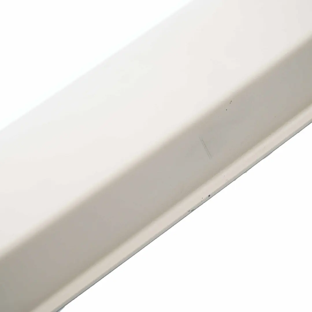 Osłona Klapy Bagażnika Górna Oyster do BMW F11 o numerze 7234781 BMW F11 Osłona Klapy Bagażnika Górna Oyster - SKU 7234781 - Numer Części 7234781