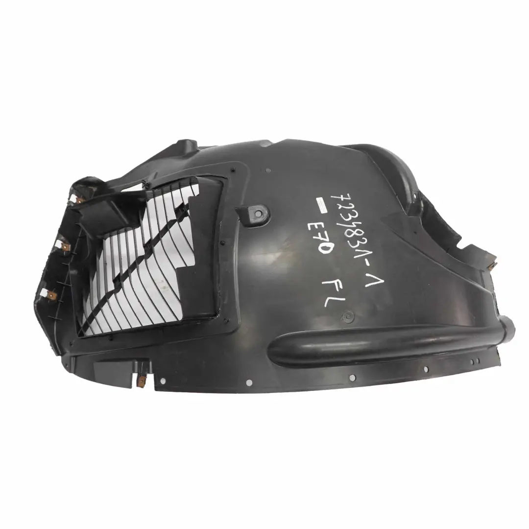 Obudowa nadkola Przednia Lewa do BMW E70 LCI o numerze 7234831 BMW E70 LCI Obudowa nadkola Przednia Lewa - SKU 7234831-1 - Numer Części 7234831