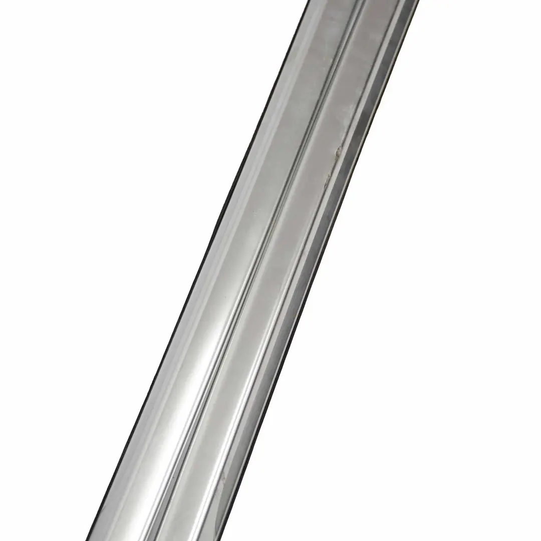 Ringhiera Sinistra Destra Striscia Portapacchi Set Alluminio per BMW F11 Touring con numero di parte 7234901 BMW F11 Touring Ringhiera Sinistra Destra Striscia Portapacchi Set Alluminio - SKU 7234901 - Numero di parte 7234901