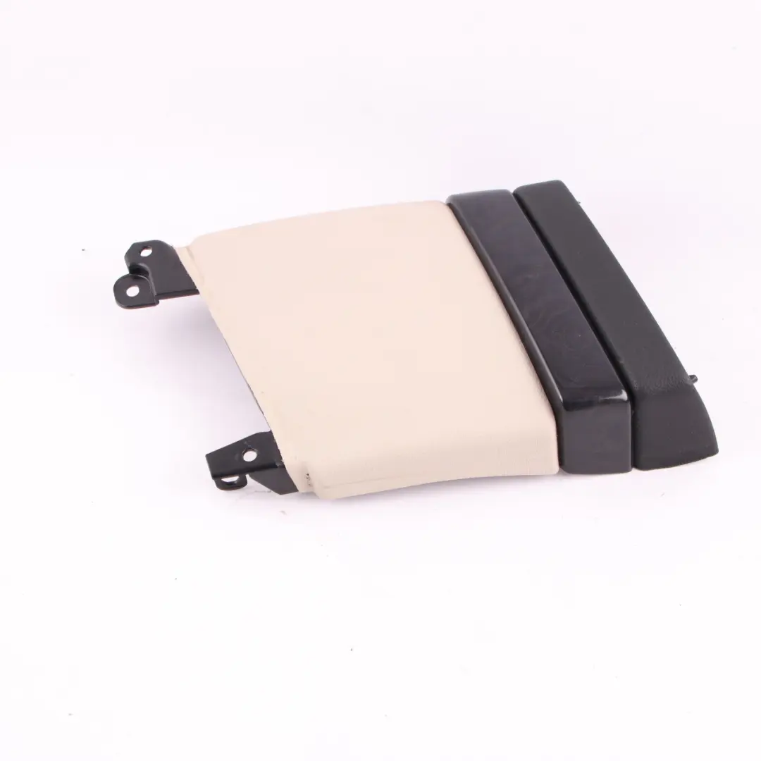 Copertura Colonna B Pilastro destro Elfenbeinweiss per BMW F07 GT con numero di parte 7235114 BMW F07 GT Copertura Colonna B Pilastro destro Elfenbeinweiss - SKU 7235114 - Numero di parte 7235114