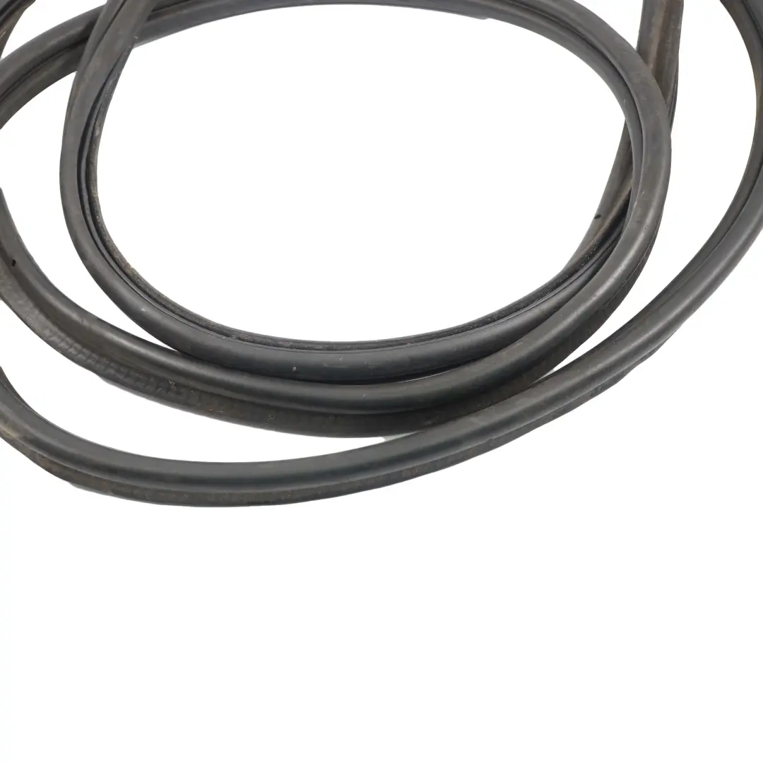 Guarnizione portellone posteriore BMW F07 Boot Trunk Lid Gasket Seal per con numero di parte 7237488 Guarnizione portellone posteriore BMW F07 Boot Trunk Lid Gasket Seal - SKU 7237488 - Numero di parte 7237488