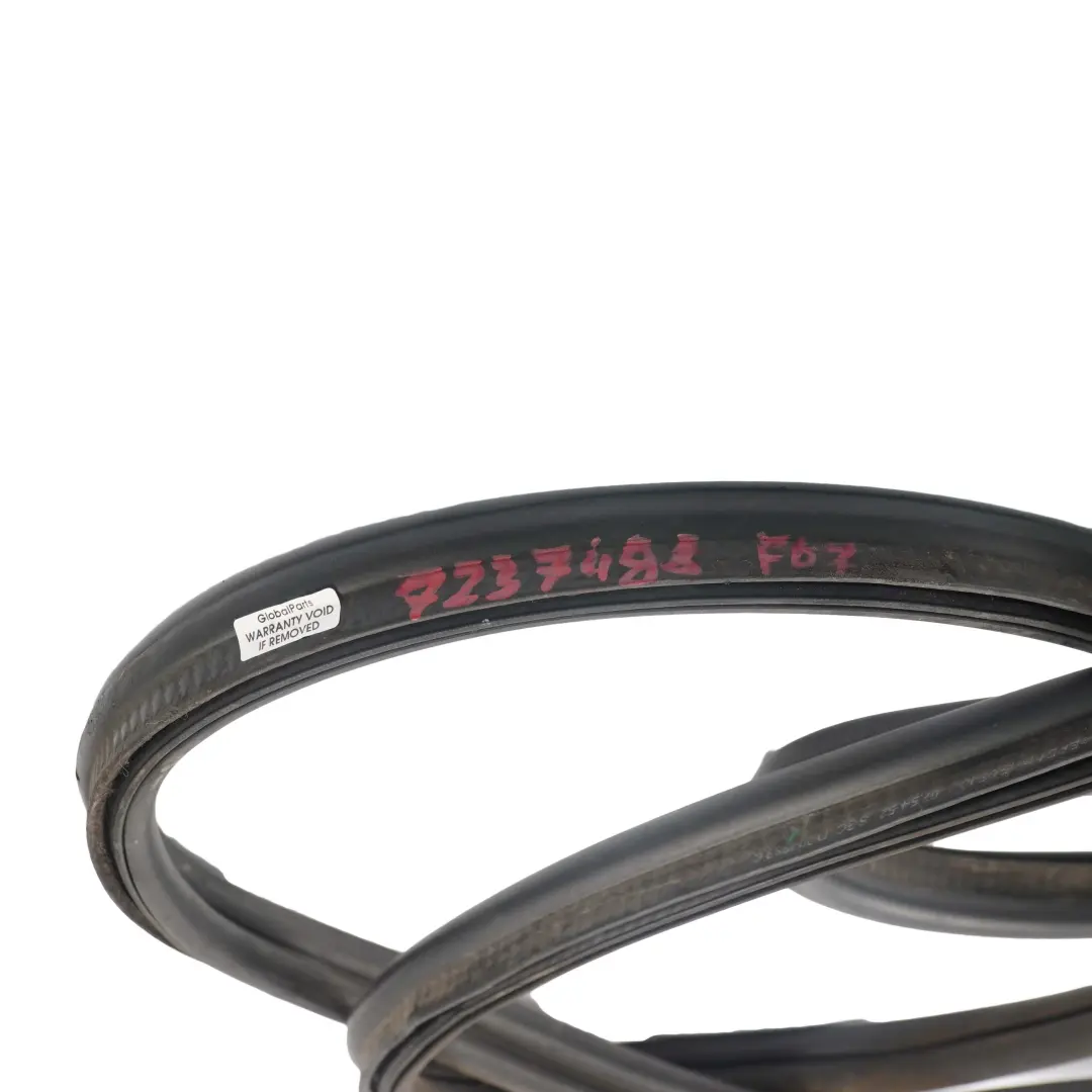 Guarnizione portellone posteriore BMW F07 Boot Trunk Lid Gasket Seal per con numero di parte 7237488 Guarnizione portellone posteriore BMW F07 Boot Trunk Lid Gasket Seal - SKU 7237488 - Numero di parte 7237488