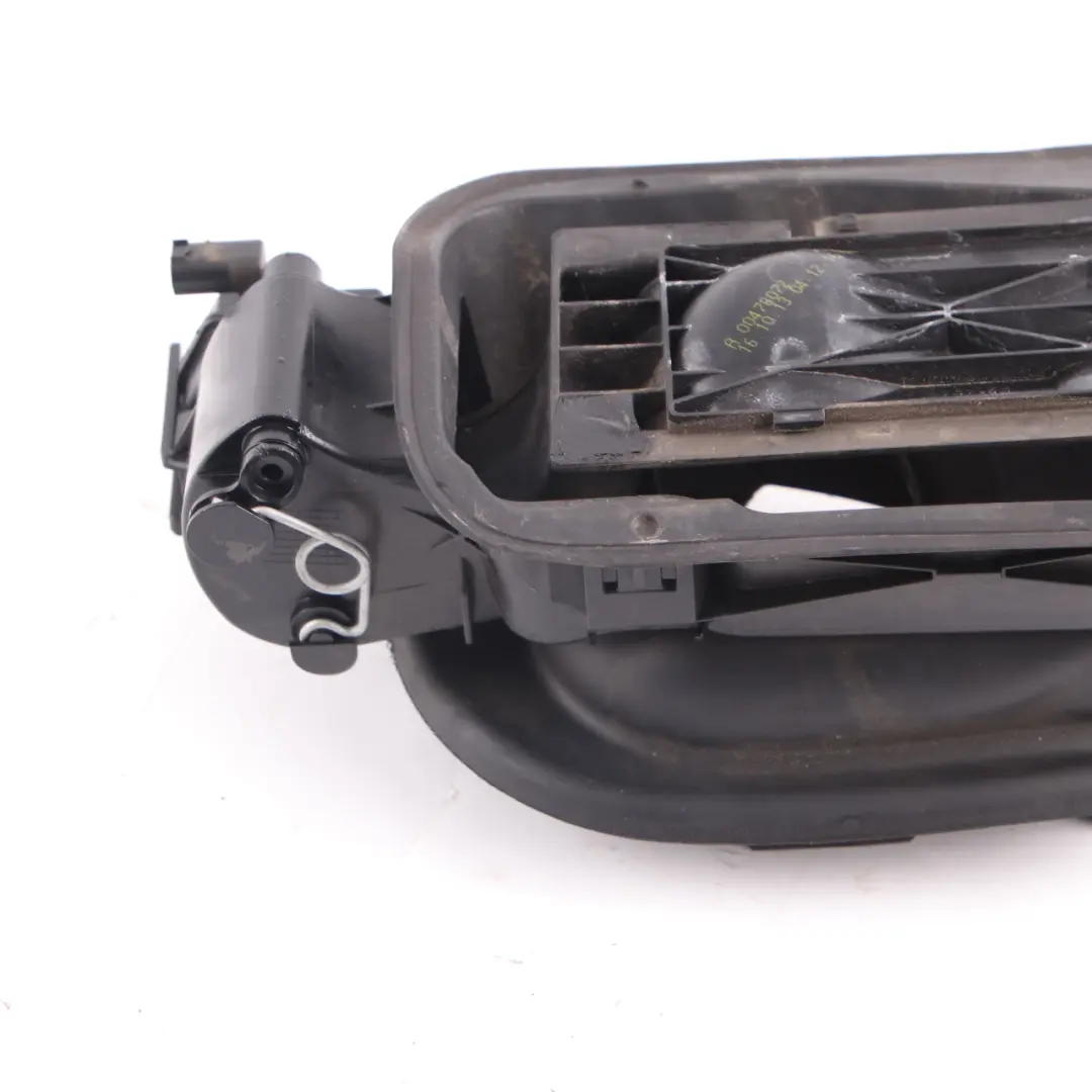 Tapa depósito combustible Carcasa del bastidor Tapa para BMW F30 F31 F80 M3 con número de pieza 7238100 BMW F30 F31 F80 M3 Tapa depósito combustible Carcasa del bastidor Tapa - SKU 7238100-2 - Número de pieza 7238100