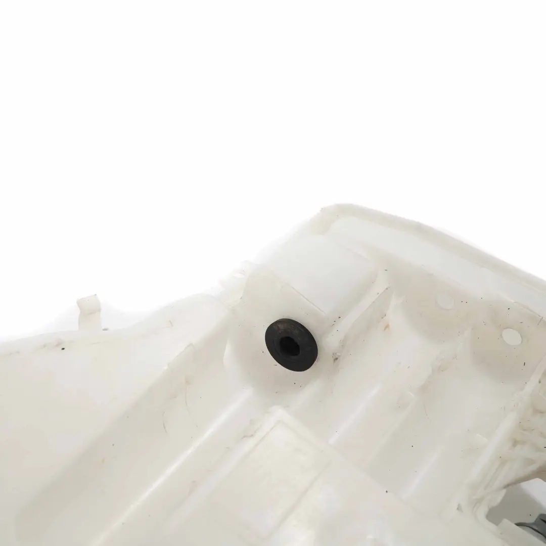 Supporto Sistema Tergicristalli per BMW X1 E81 E84 E87 E91 con numero di parte 61667238666 BMW X1 E81 E84 E87 E91 Supporto Sistema Tergicristalli - SKU 7238666 - Numero di parte 61667238666