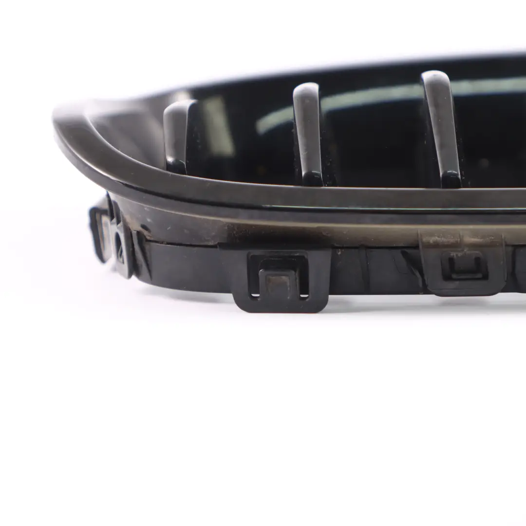 Rejilla parachoques delantero BMW F20 F21 riñón central derecho Negro para con número de pieza 7239022 Rejilla parachoques delantero BMW F20 F21 riñón central derecho Negro - SKU 7239022-2 - Número de pieza 7239022