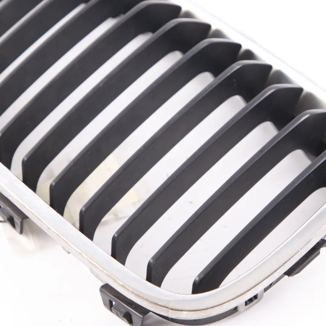 Paraurti Anteriore Griglia Centrale Destra Cromo per BMW F20 F21 con numero di parte 7239022 BMW F20 F21 Paraurti Anteriore Griglia Centrale Destra Cromo - SKU 7239022 - Numero di parte 7239022