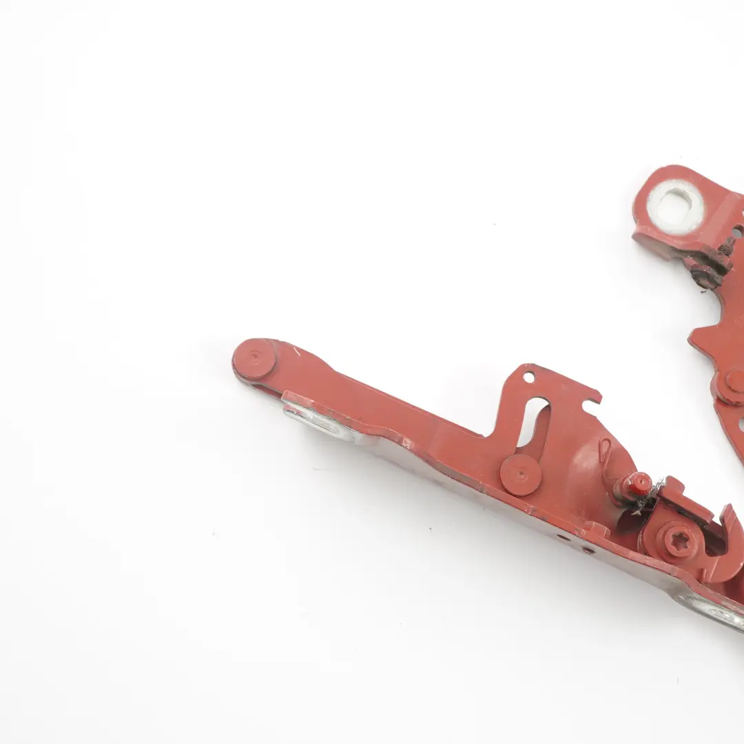 BMW F20 F30 F32 F80 Cerniera cofano anteriore sinistra Karmesinrot - A61 - SKU 7239415-KAR - Numero di parte 7286343