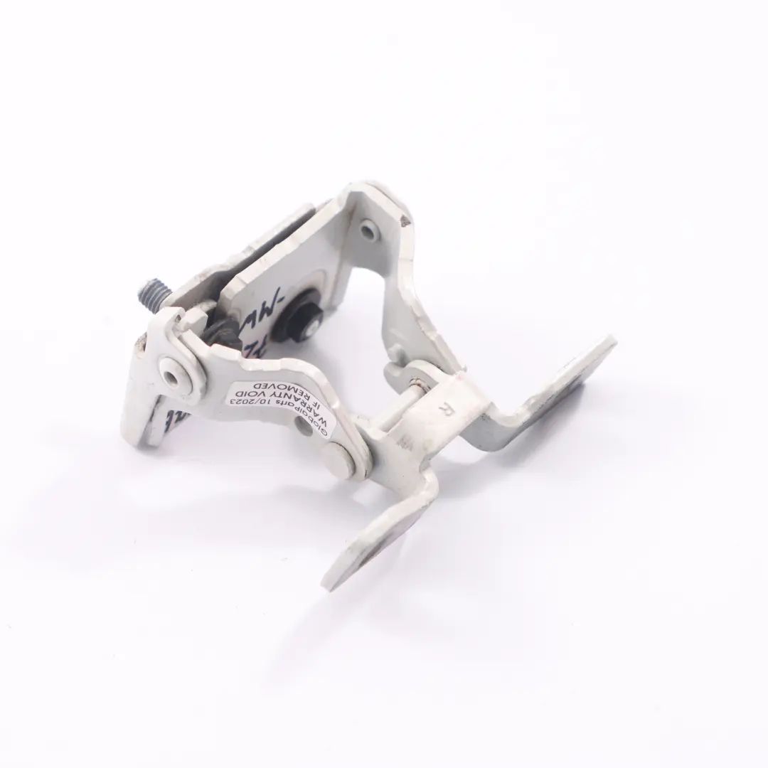 Zawias Klapy Pokrywy Bagażnika Prawy Mineral White - A96 do BMW F20 F21 LCI o numerze 7239876 BMW F20 F21 LCI Zawias Klapy Pokrywy Bagażnika Prawy Mineral White - A96 - SKU 7239876-MW - Numer Części 7239876