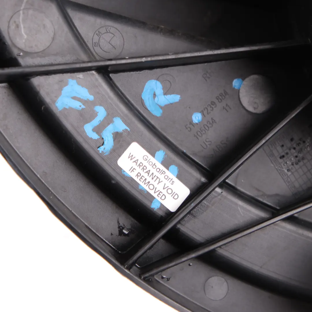 parachoques trasero de montaje medio derecho Trim para BMW X3 F25 con número de pieza 7239884 BMW X3 F25 parachoques trasero de montaje medio derecho Trim - SKU 7239884 - Número de pieza 7239884