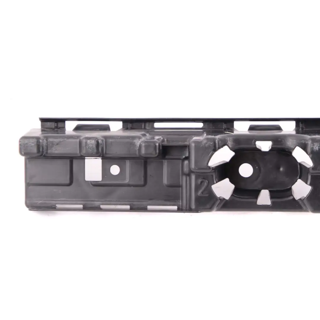 Montaggio Paraurti Posteriore Medio Destro Trim per BMW X3 F25 con numero di parte 7239884 BMW X3 F25 Montaggio Paraurti Posteriore Medio Destro Trim - SKU 7239884 - Numero di parte 7239884