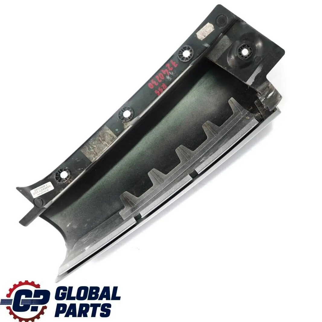 Apertura C Pilastro Destra Argento per Mini Clubman R55 LCI con numero di parte 7167228 Mini Clubman R55 LCI Apertura C Pilastro Destra Argento - SKU 7240230 - Numero di parte 7167228