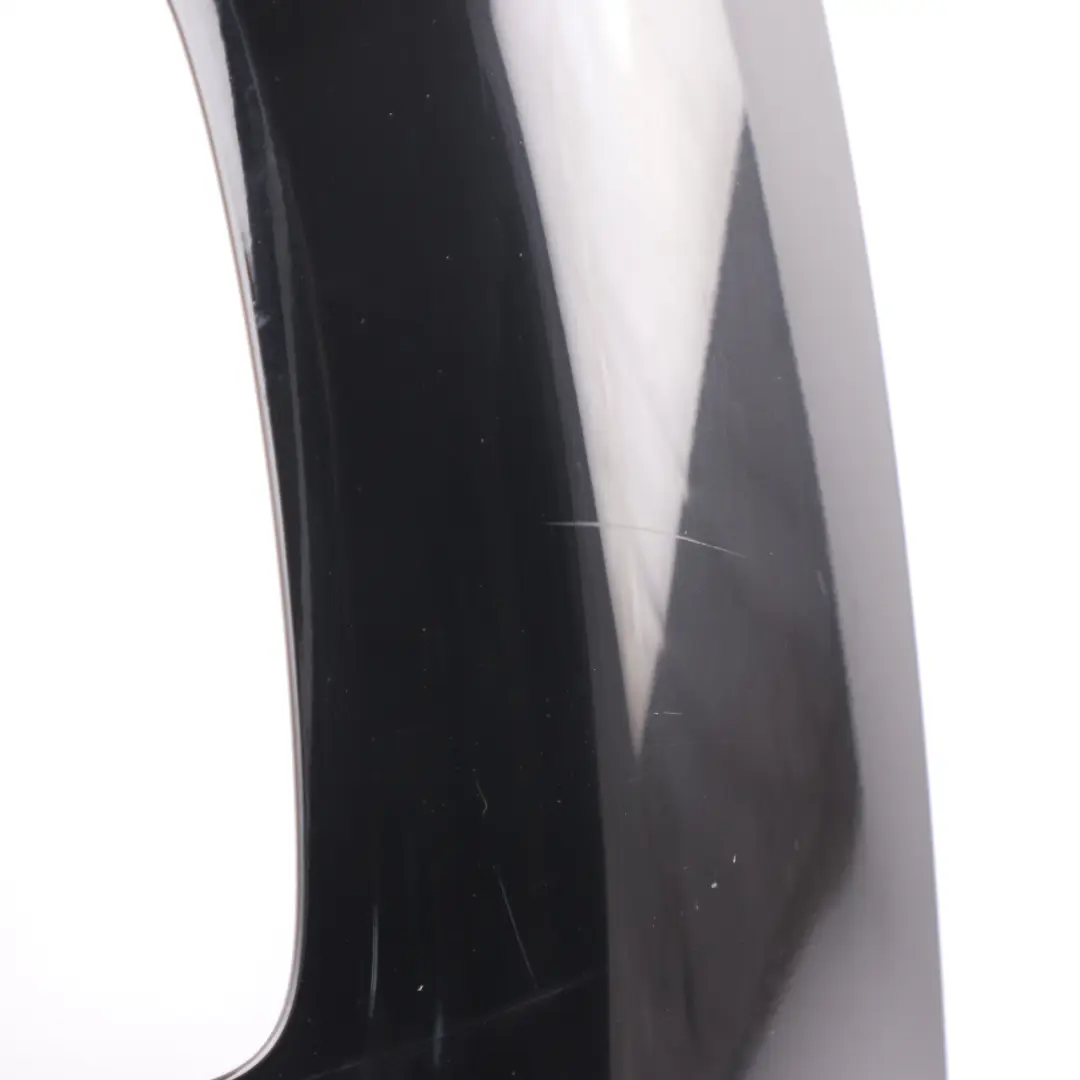 Tail Trim Luz Trasera Derecha Reflector Cubierta Negro para Mini Clubman R55 LCI con número de pieza 7240232 Mini Clubman R55 LCI Tail Trim Luz Trasera Derecha Reflector Cubierta Negro - SKU 7240232 - Número de pieza 7240232