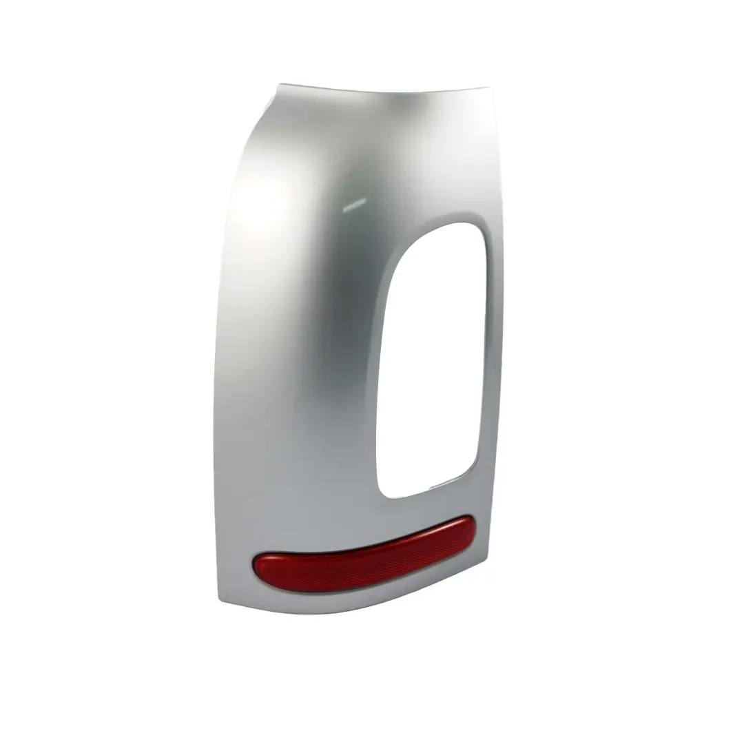 Tail Trim Luz Trasera Izquierda Reflector Cubierta Plata para Mini Cooper Clubman R55 con número de pieza 7240233 Mini Cooper Clubman R55 Tail Trim Luz Trasera Izquierda Reflector Cubierta Plata - SKU 7240233 - Número de pieza 7240233