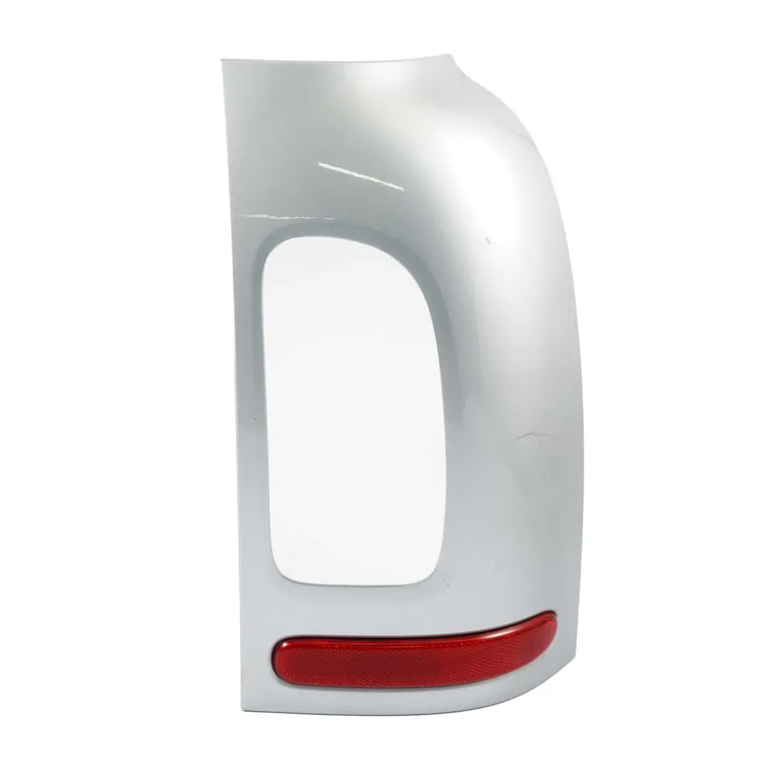 Tail Trim Luz Trasera Derecha Reflector Cubierta Plata para Mini Clubman R55 con número de pieza 7240234 Mini Clubman R55 Tail Trim Luz Trasera Derecha Reflector Cubierta Plata - SKU 7240234-1 - Número de pieza 7240234