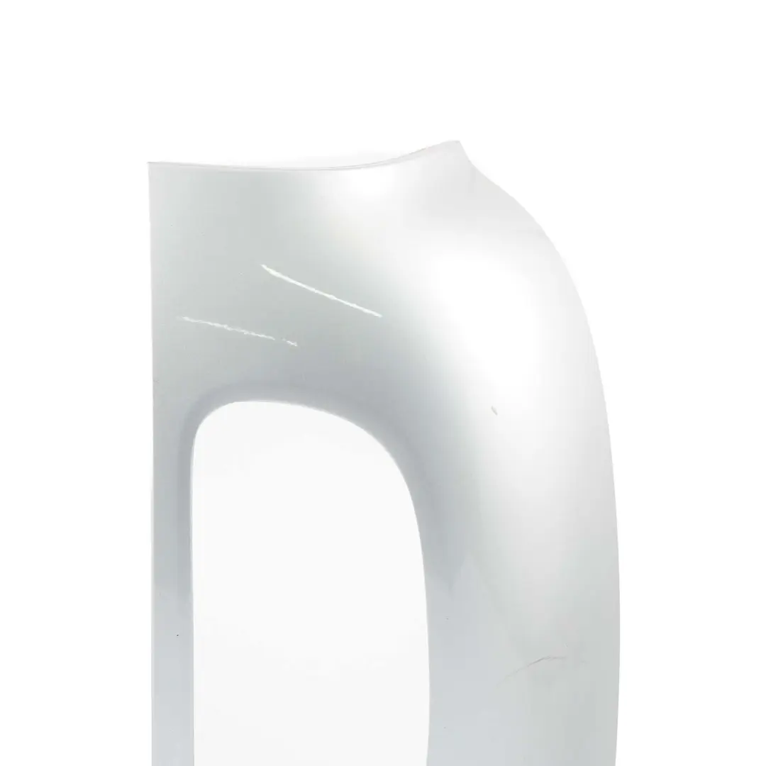 Tail Trim Luz Trasera Derecha Reflector Cubierta Plata para Mini Clubman R55 con número de pieza 7240234 Mini Clubman R55 Tail Trim Luz Trasera Derecha Reflector Cubierta Plata - SKU 7240234-1 - Número de pieza 7240234