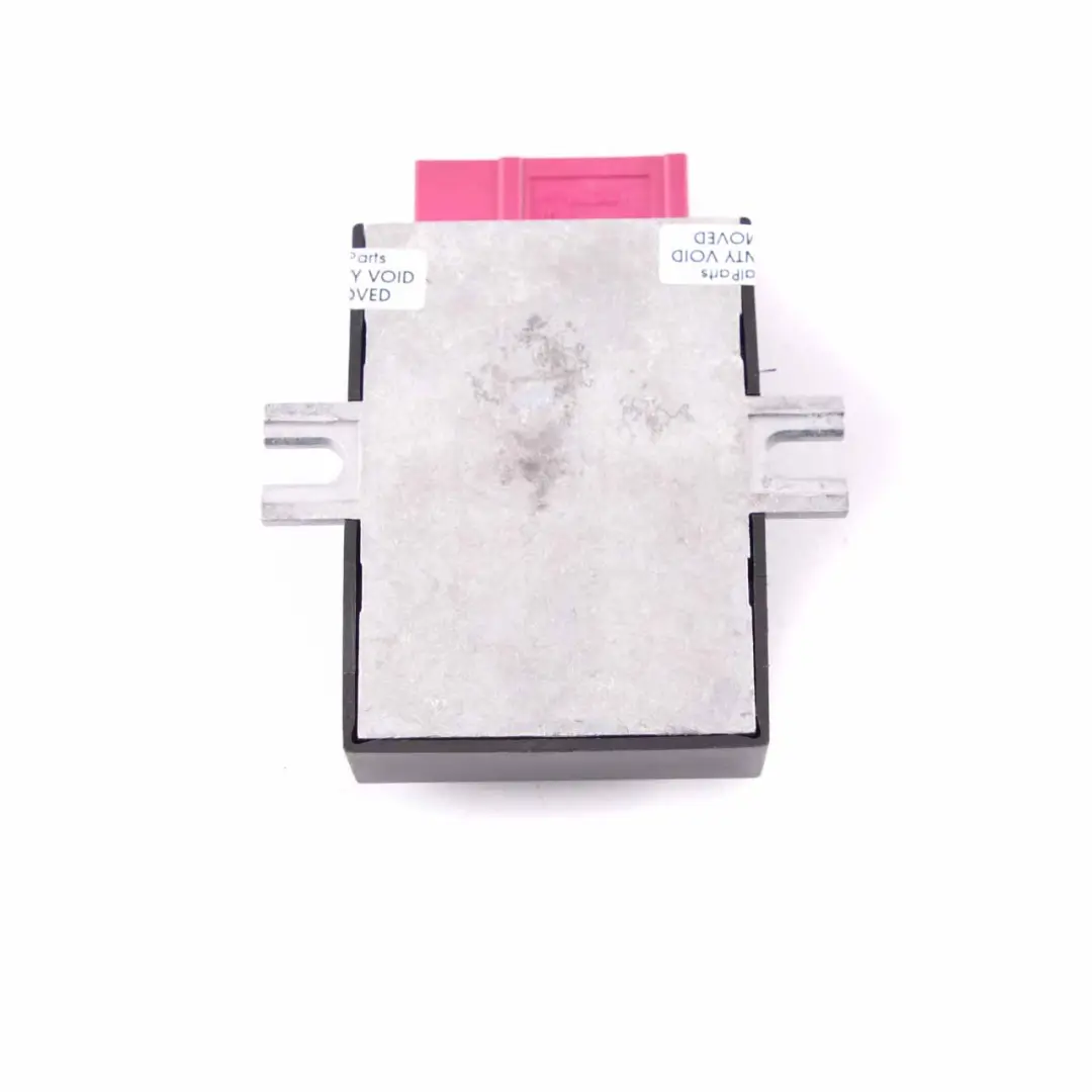 Modulo unità di controllo ECU per pompa carburante per BMW F10 F11 con numero di parte 7240389 BMW F10 F11 Modulo unità di controllo ECU per pompa carburante - SKU 7240389 - Numero di parte 7240389