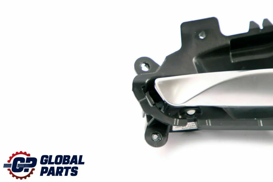 Maniglia Porta Interna Sinistra Rivestimento per BMW F20 F21 F22 LCI con numero di parte 7240411 BMW F20 F21 F22 LCI Maniglia Porta Interna Sinistra Rivestimento - SKU 7240411 - Numero di parte 7240411