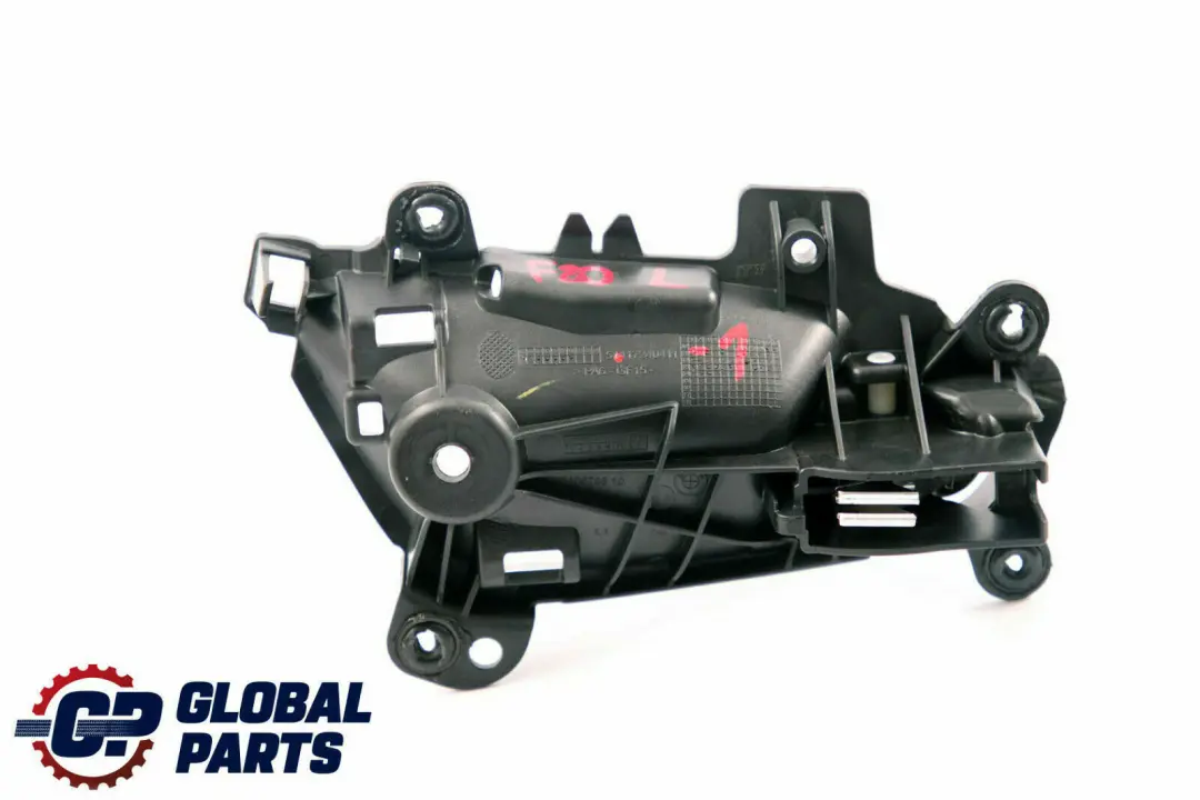 Maniglia Porta Interna Sinistra Rivestimento per BMW F20 F21 F22 LCI con numero di parte 7240411 BMW F20 F21 F22 LCI Maniglia Porta Interna Sinistra Rivestimento - SKU 7240411 - Numero di parte 7240411