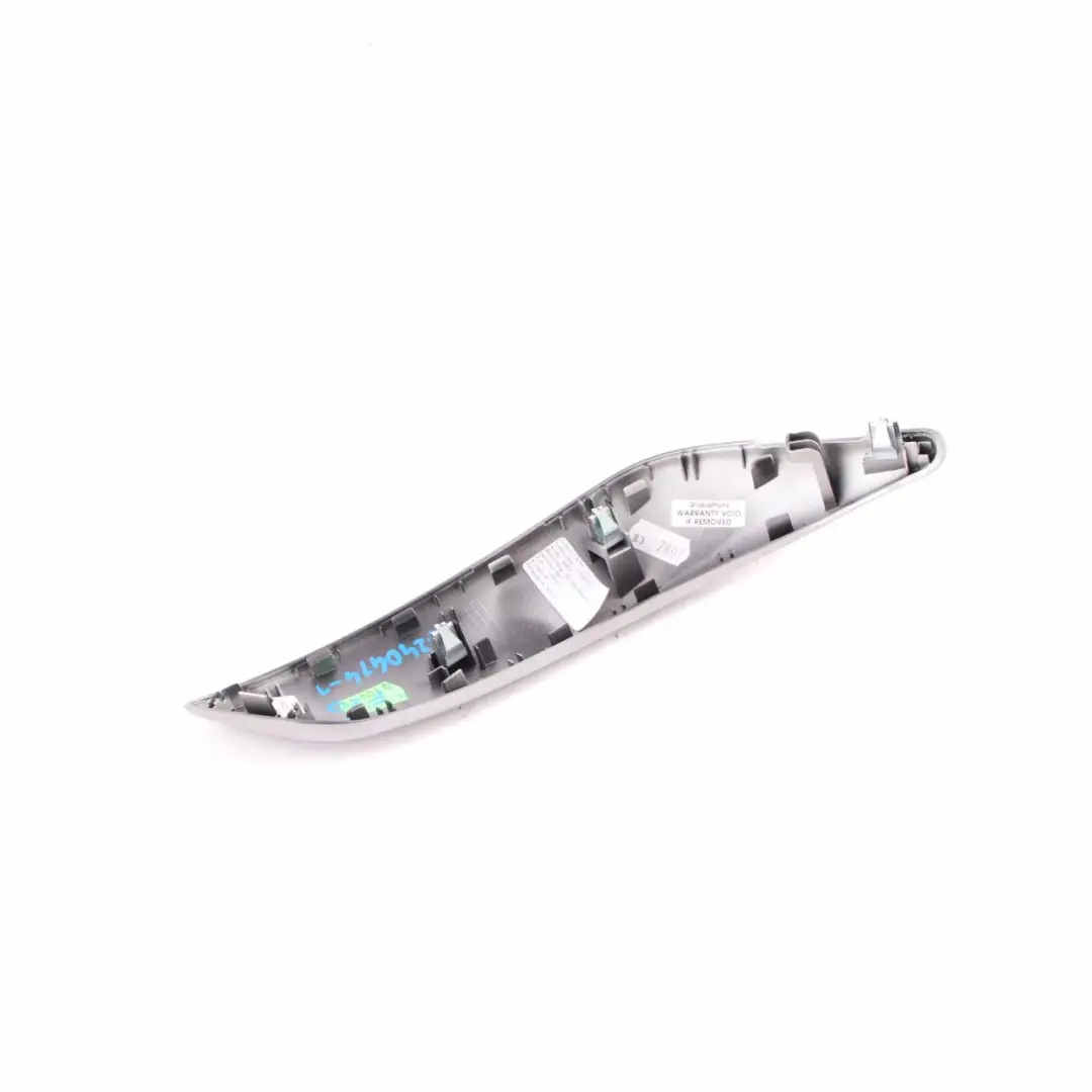 Embellecedor Empuñadura Puerta Derecha Satinado Plata para BMW F20 F21 F22 con número de pieza 7240414 BMW F20 F21 F22 Embellecedor Empuñadura Puerta Derecha Satinado Plata - SKU 7240414 - Número de pieza 7240414