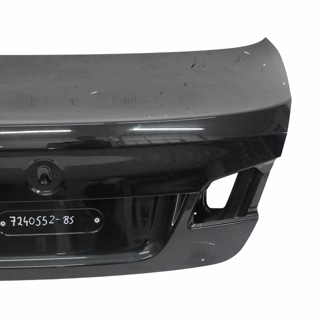 Klapa Bagażnika Tył Black Sapphire - 475 do BMW F10 o numerze 7240552 BMW F10 Klapa Bagażnika Tył Black Sapphire - 475 - SKU 7240552-BS - Numer Części 7240552