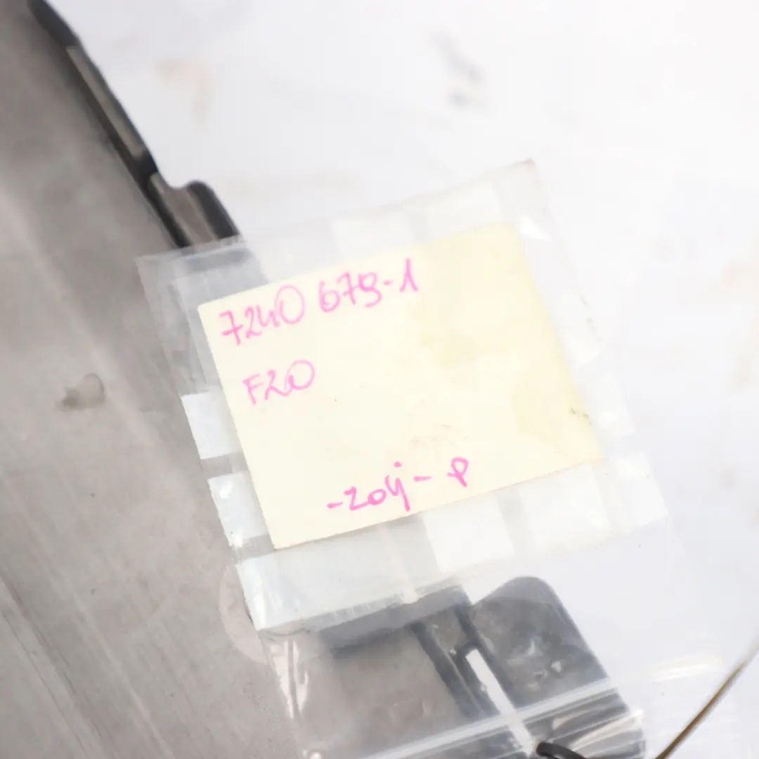 BMW F20 F21 F22 F23 Osłona Wlotu Powietrza Szyby Podszybia - SKU 7240679-1 - Numer Części 7240679