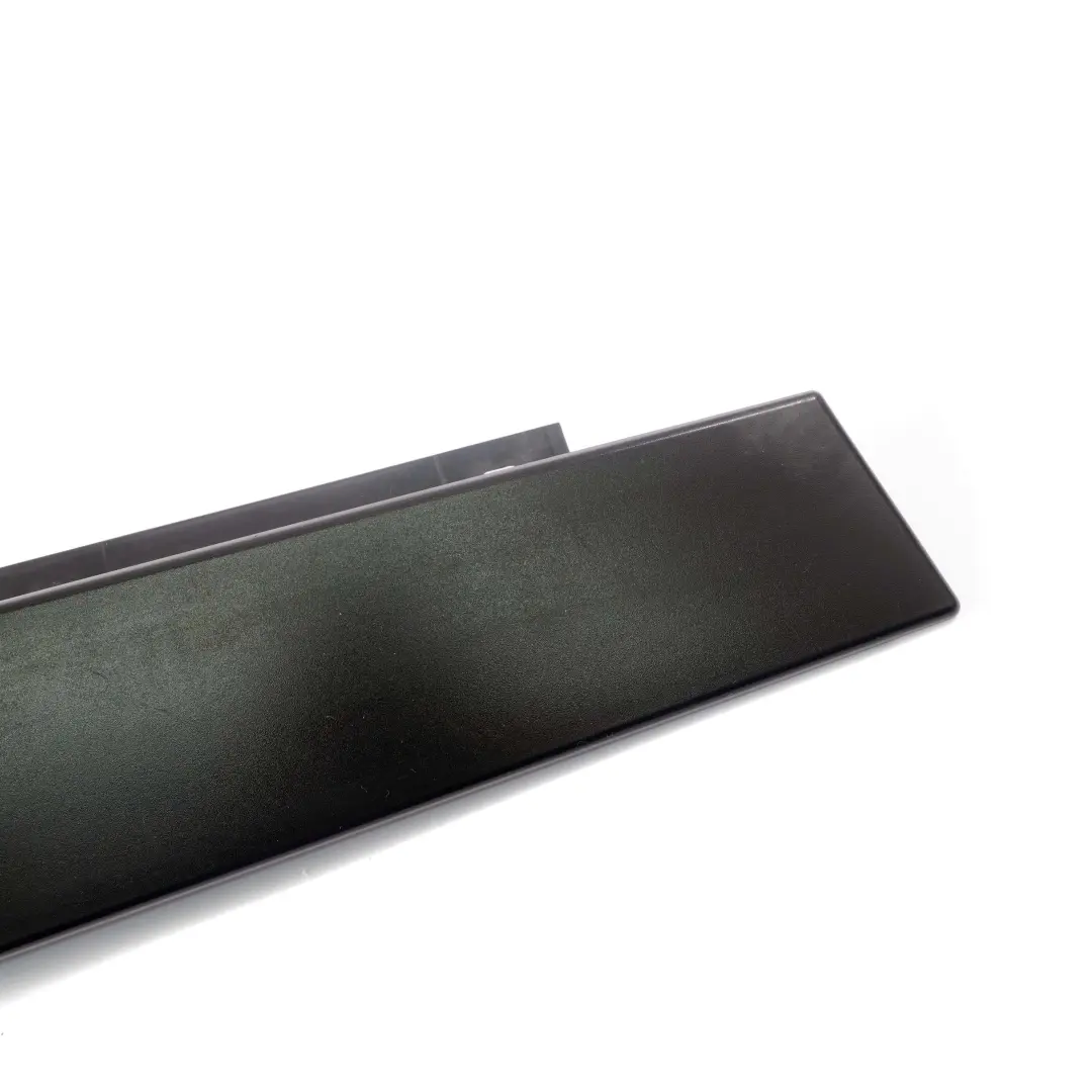 BMW F20 Colonne de recouvrement de la porte B avant gauche Noir - SKU 7240863 - Numéro de pièce 7240863