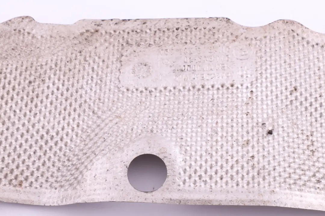 Hitzeblech Wärmeschutz Motorträger Abdeckung Links für BMW F20 F21 F30 LCI mit Teilenummer 7241757 BMW F20 F21 F30 LCI Hitzeblech Wärmeschutz Motorträger Abdeckung Links - SKU 7241757 - Teilenummer 7241757