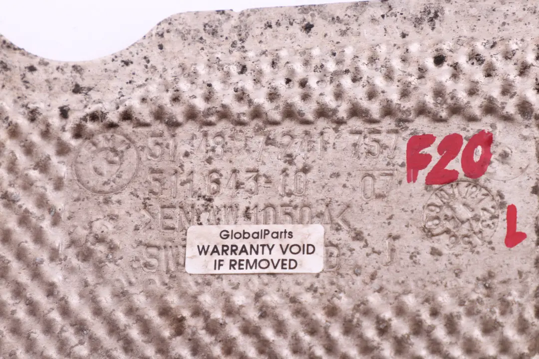 Termiczna Osłona Silnika do BMW F20 F21 F30 LCI o numerze 7241757 BMW F20 F21 F30 LCI Termiczna Osłona Silnika - SKU 7241757 - Numer Części 7241757