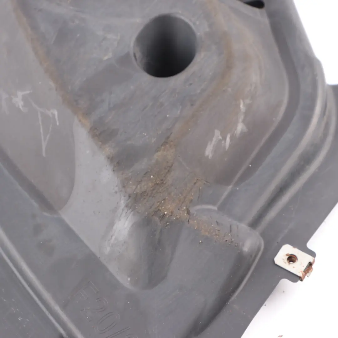 Copricerchio deflettore labbro sinistro per BMW F20 F21 LCI con numero di parte 7241847 BMW F20 F21 LCI Copricerchio deflettore labbro sinistro - SKU 7241847-1 - Numero di parte 7241847