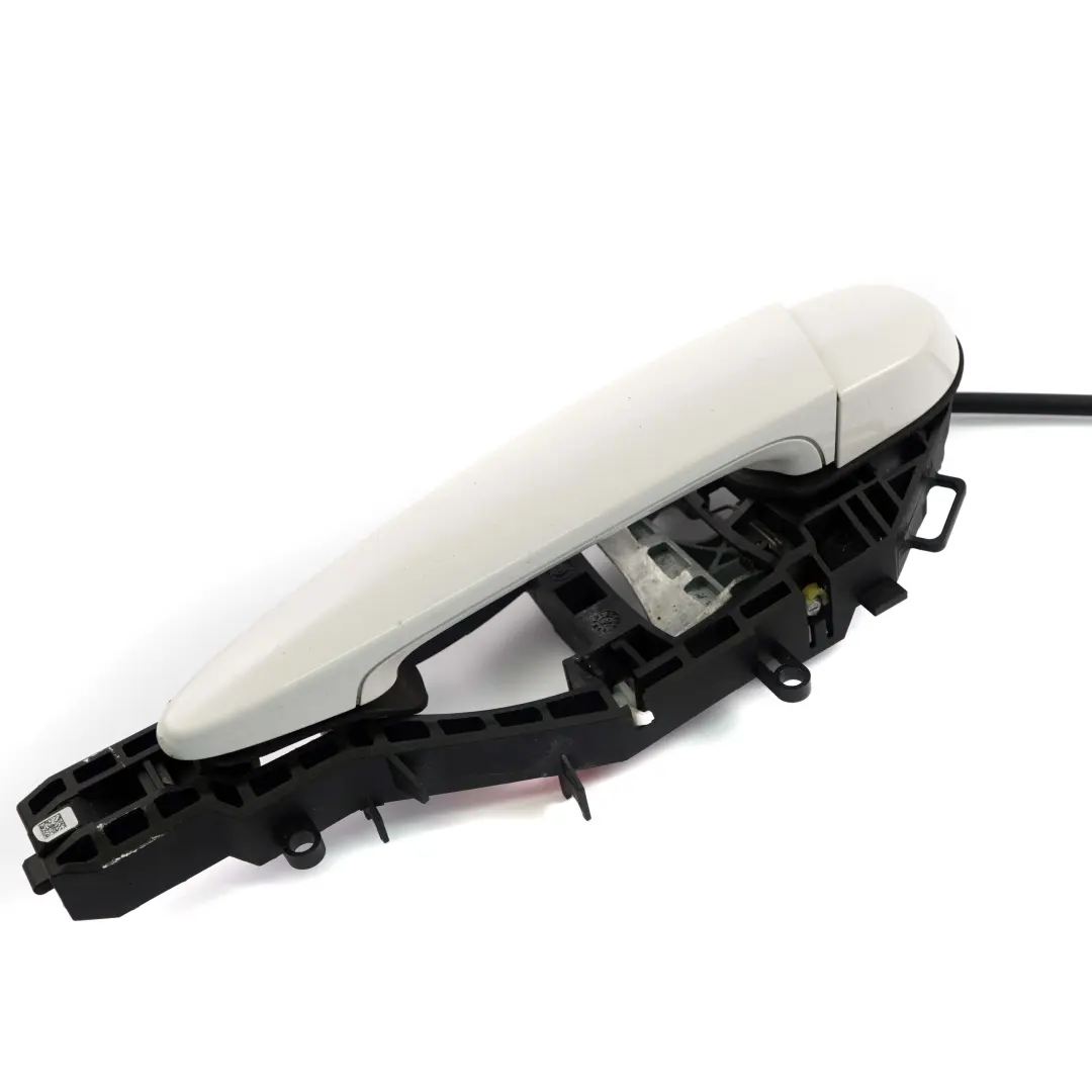 Asidero Trasero Izquierdo Completo Alpinweiss Blanco 300 para BMW F20 LCI con número de pieza 7242566 BMW F20 LCI Asidero Trasero Izquierdo Completo Alpinweiss Blanco 300 - SKU 7242566-AW3 - Número de pieza 7242566