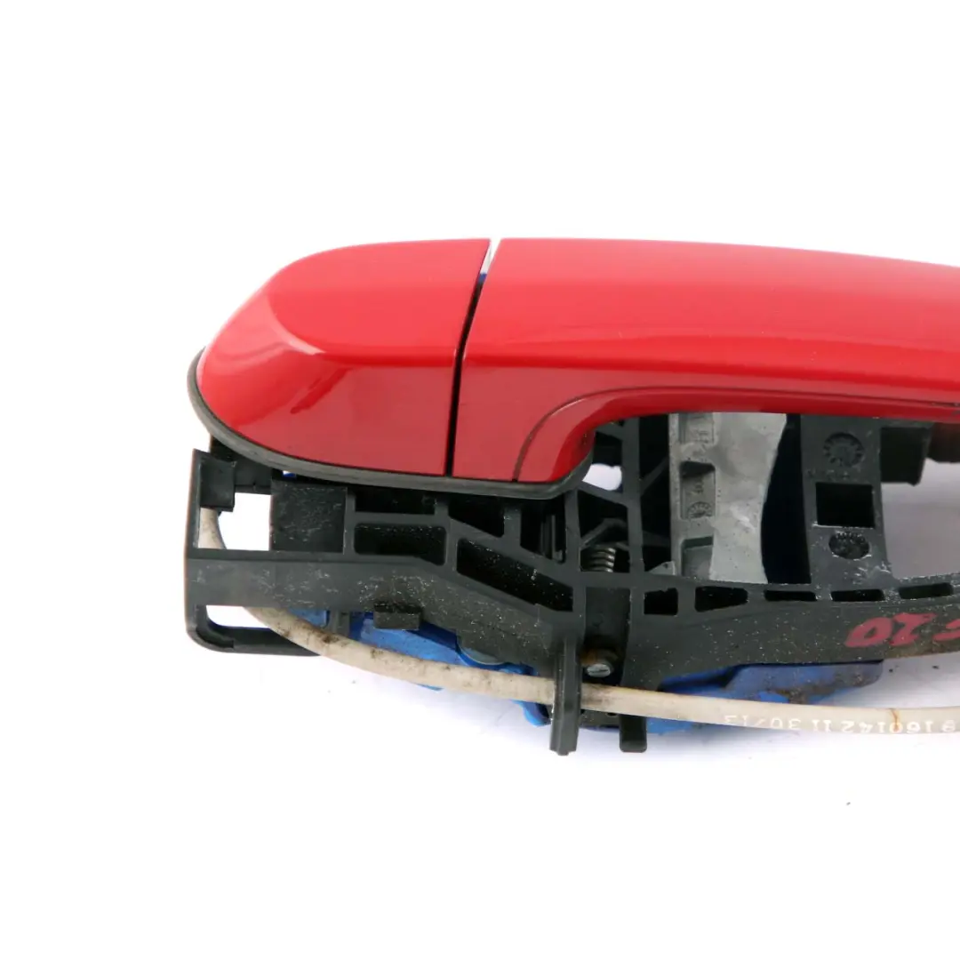 Outside Rear Left Grab Handle Door N/S Karmesinrot Red A61 to BMW 1 Series F20 LCI with Part number 7242566 BMW 1 Series F20 LCI Outside Rear Left Grab Handle Door N/S Karmesinrot Red A61 - SKU 7242566-KAR3 - Part number 7242566