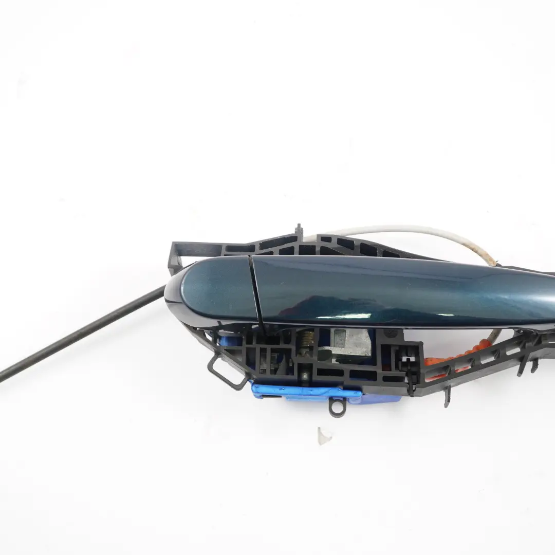 Asidero Trasero Derecho Azul Medianoche Metalizado B38 para BMW F20 LCI con número de pieza 7242566 BMW F20 LCI Asidero Trasero Derecho Azul Medianoche Metalizado B38 - SKU 7242566-MBM1 - Número de pieza 7242566