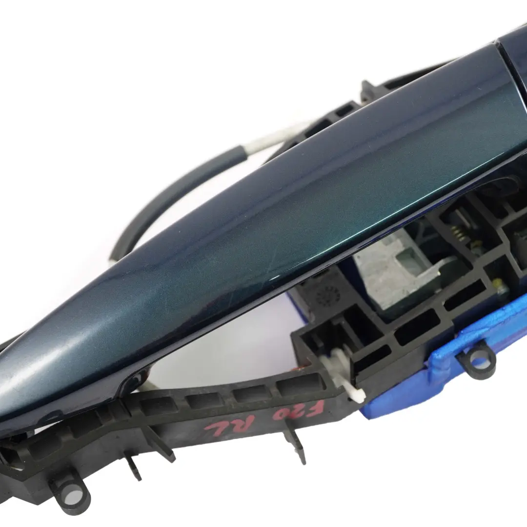 Maniglia Posteriore Sinistra N/S Blu Notte Metallizzato B38 per BMW F20 LCI con numero di parte 7242566 BMW F20 LCI Maniglia Posteriore Sinistra N/S Blu Notte Metallizzato B38 - SKU 7242566-MBM - Numero di parte 7242566