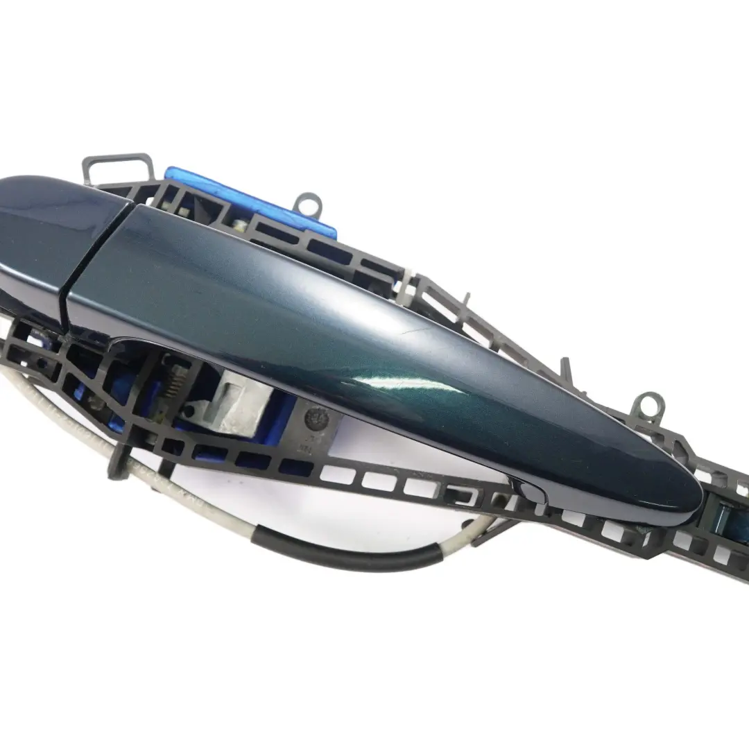 Asidero Trasero Izquierdo Azul Medianoche Metalizado B38 para BMW F20 LCI con número de pieza 7242566 BMW F20 LCI Asidero Trasero Izquierdo Azul Medianoche Metalizado B38 - SKU 7242566-MBM - Número de pieza 7242566