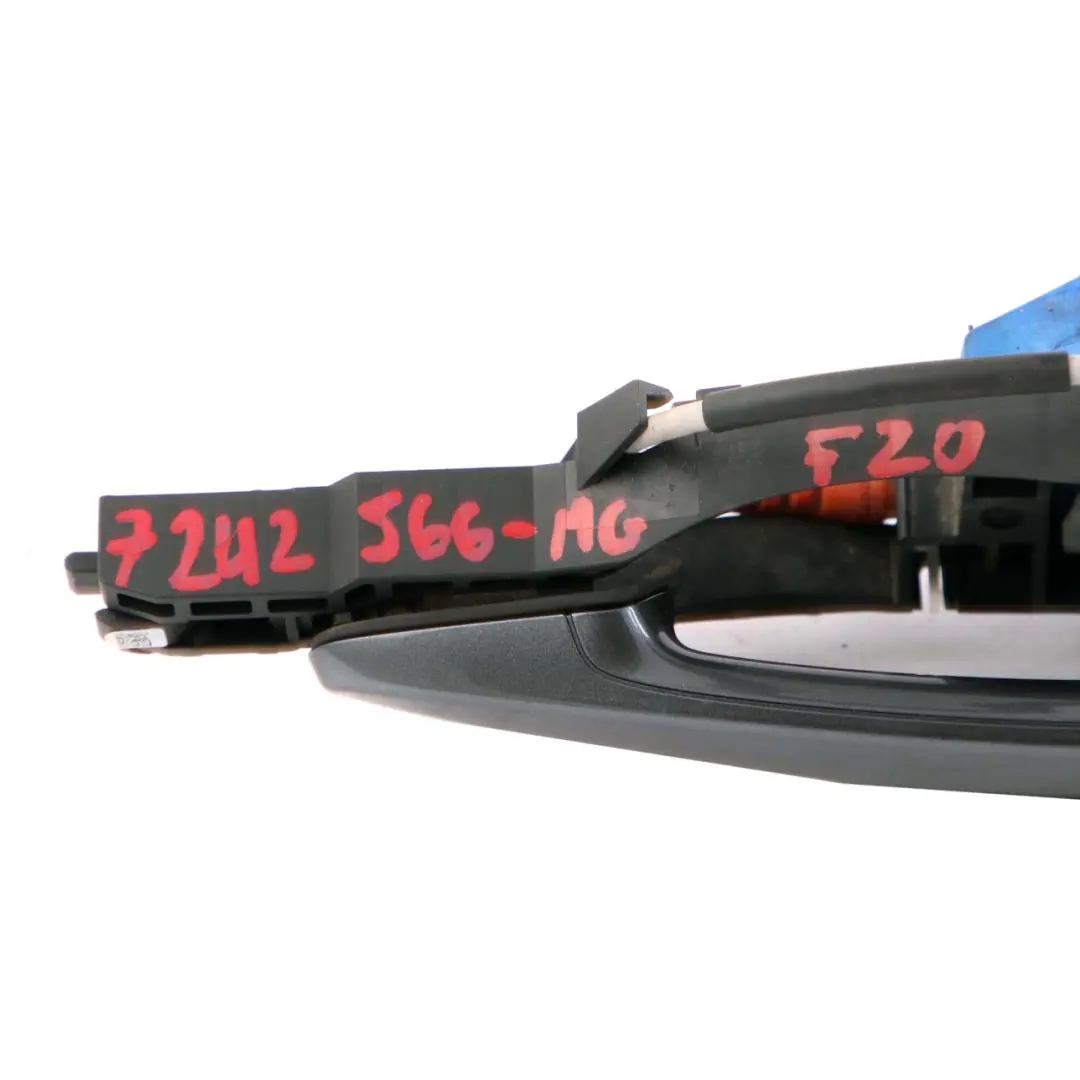 Klamka Zewnętrzna Tył Lewa Mineralgrau do BMW F20 LCI o numerze 7242566 BMW F20 LCI Klamka Zewnętrzna Tył Lewa Mineralgrau - SKU 7242566-MG1 - Numer Części 7242566