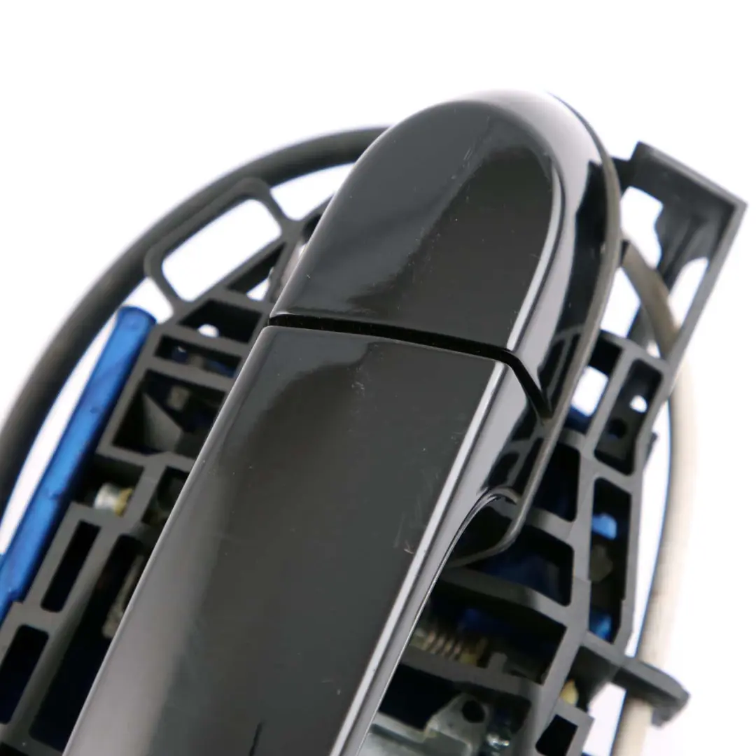 Asidero trasero derecho completo Schwarz 2 Negro 668 para BMW F20 LCI 1 con número de pieza 7242566 BMW F20 LCI 1 Asidero trasero derecho completo Schwarz 2 Negro 668 - SKU 7242566-SCH1 - Número de pieza 7242566