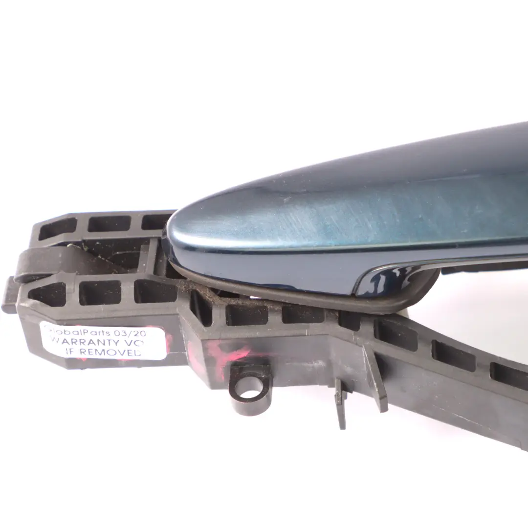 Maniglia porta posteriore sinistra esterna blu notte metallizzato per BMW F30 F31 con numero di parte 7242567 BMW F30 F31 Maniglia porta posteriore sinistra esterna blu notte metallizzato - SKU 7242567-MBM - Numero di parte 7242567