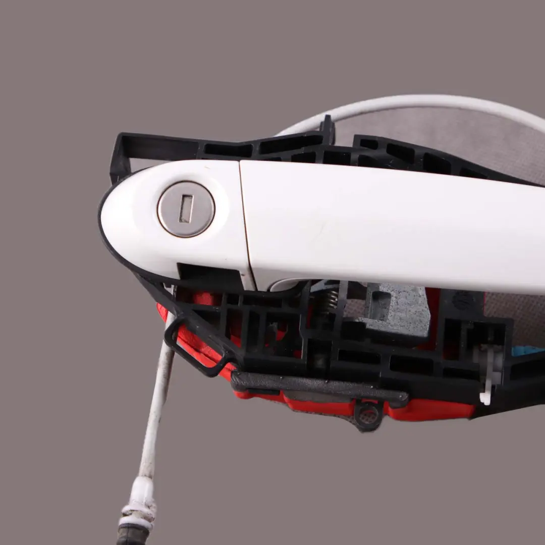 @BMW F30 F31 1 Front Right Outside Door Grab Handle O/S Alpinweiss Alpine White to with Part number 7242568 @BMW F30 F31 1 Front Right Outside Door Grab Handle O/S Alpinweiss Alpine White - SKU 7242568-AW1 - Part number 7242568