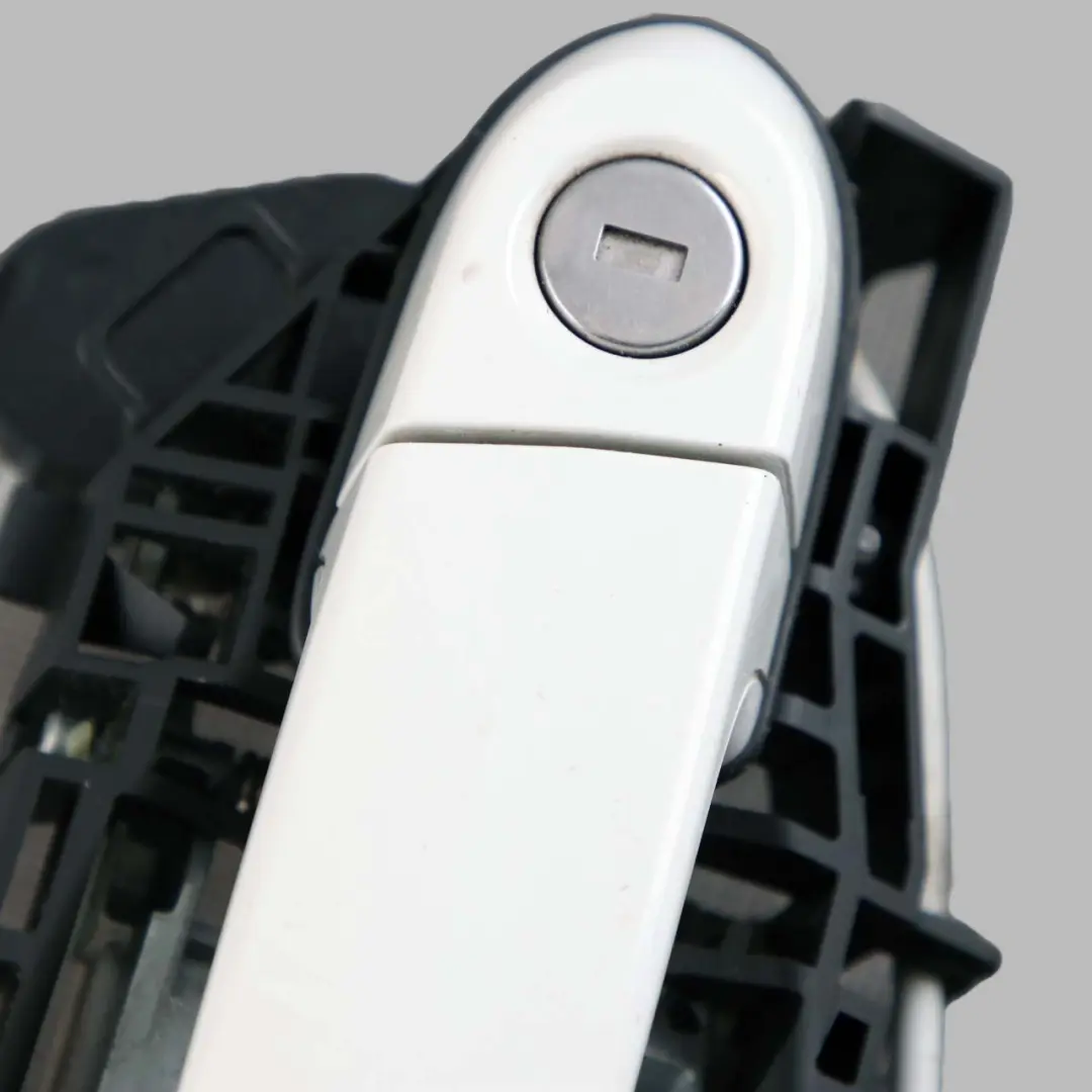 Front Right Outside Door Grab Handle O/S Alpinweiss Alpine White to BMW F30 F31 2 with Part number 7242568 BMW F30 F31 2 Front Right Outside Door Grab Handle O/S Alpinweiss Alpine White - SKU 7242568-AW2 - Part number 7242568