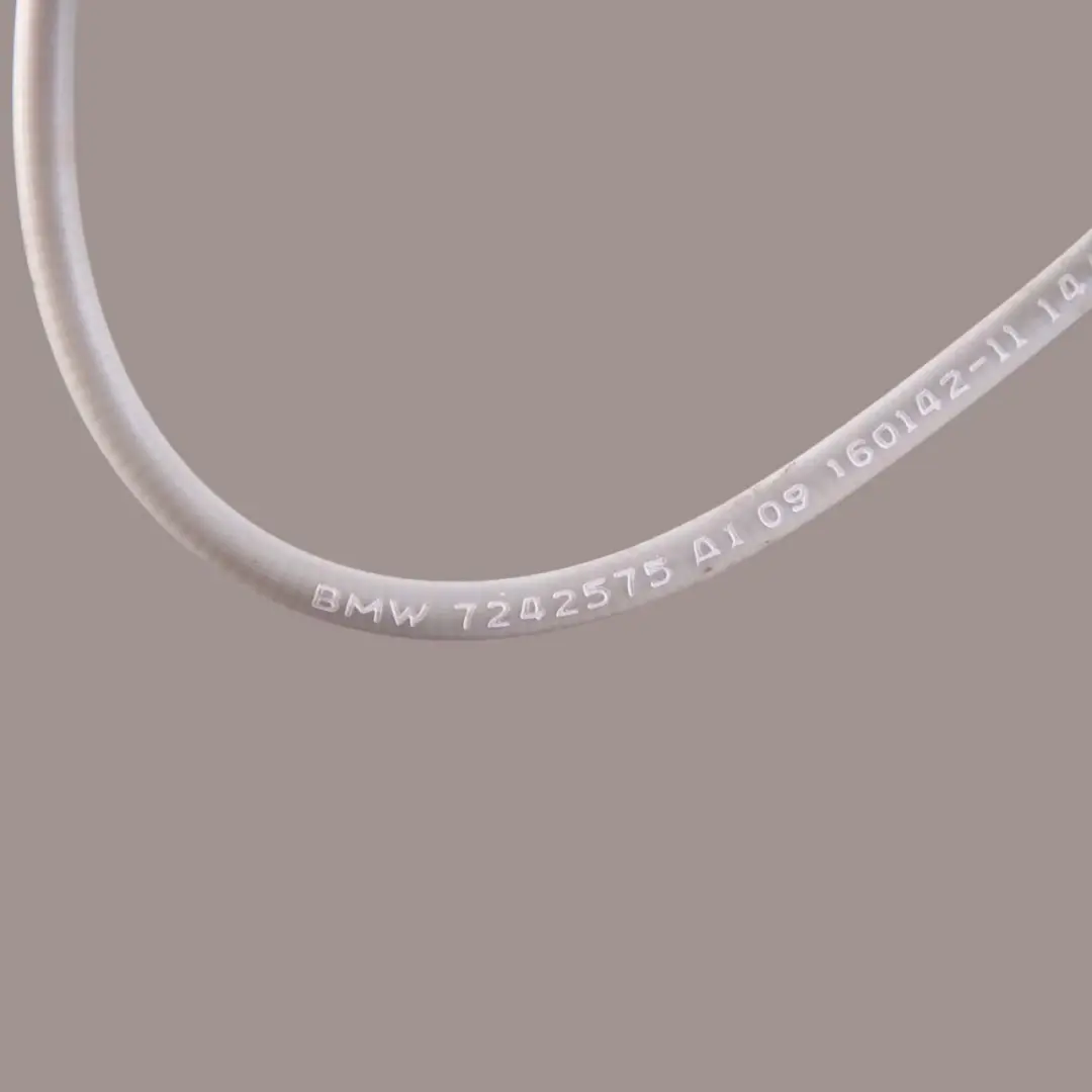 Door Grab Handle BMW F30 F31 3 Front Right Outside O/S Alpinweiss Alpine White to with Part number 7242568 Door Grab Handle BMW F30 F31 3 Front Right Outside O/S Alpinweiss Alpine White - SKU 7242568-AW3 - Part number 7242568