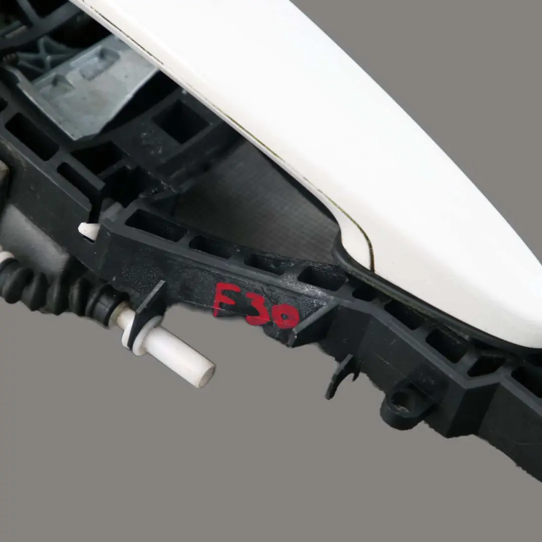 *BMW 3 er F30 F31 Griffbügel Hinten Rechts Alpinweiss 300 für mit Teilenummer 7242568 *BMW 3 er F30 F31 Griffbügel Hinten Rechts Alpinweiss 300 - SKU 7242568-AW - Teilenummer 7242568